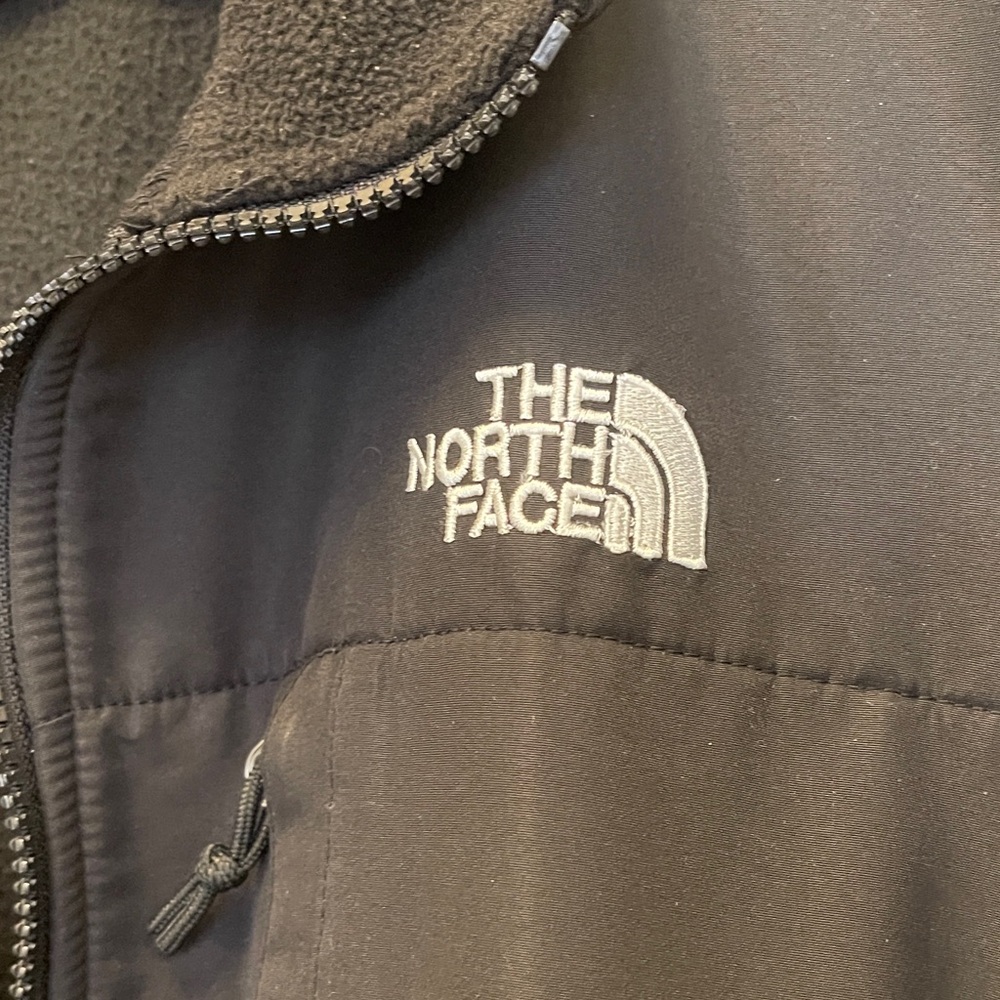 The North Face Men's Black Performance Jacket - Picture 2 of 7